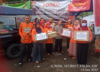 Komunitas Emak-Emak Rempong Berikan Bantuan pada Korban Gempa Cianjur
