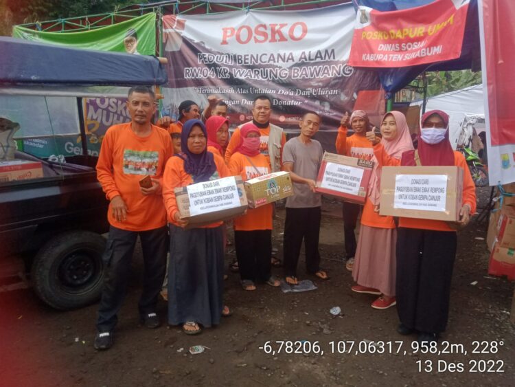 Komunitas Emak-Emak Rempong Berikan Bantuan pada Korban Gempa Cianjur