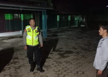 Antisipasi Gangguan Kamtibmas dan C3 di Lingkungan Sekolah, Polsek Legonkulon Lakukan Pengontrolan Sekolah