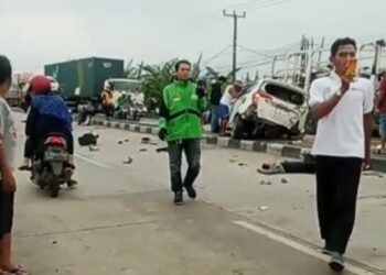 Bermula dari Pecah Ban, Tiga Kendaraan Terlibat Tabrakan yang Mengakibatkan 1 Orang Meninggal dunia di Pantura Subang