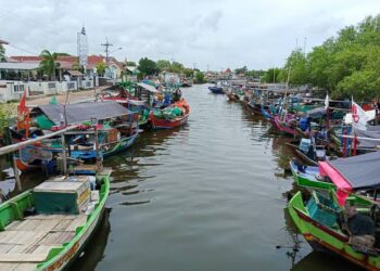 Tak Bisa Melaut Karena Cuaca Ekstrem, Nelayan Terlilit Hutang Demi Mencukupi Kebutuhan Sehari-Hari