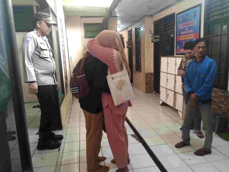 Tertangkap Hendak Tawuran, 6 Pelajar Ini Nangis di Pelukan Orang Tua