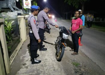 Operasi Pekat, Polsek Legonkulon Amankan Knalpot Racing Hingga Miras