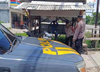 Dialogis Dengan Tukang Ojek, Personil Polsek Pamanukan Sampaikan Himbauan Kamtibmas