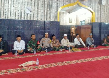 Gelar Safari Ramadhan di Masjid Al-Turmudiyah Bhabinkamtibmas Polsek Pamanukan Himbau Warga Jaga Stabilitas kondusifitas Jelang Pemilu