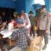 Bhabinkamtibmas Polsek Pagaden Kawal Penyaluran Bantuan Pangan di Desa Margahayu