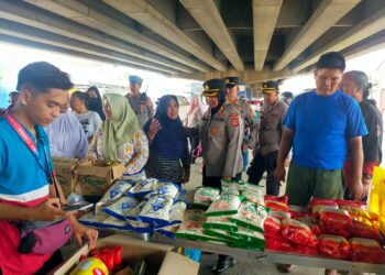 Ingin Penuhi Kebutuhan, Ratusan Warga Pantura Serbu Pasar Murah
