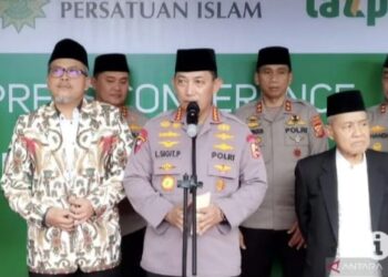 Polri Gandeng Ormas Persatuan Islam (PERSIS) Salurkan Ribuan Paket Sembako