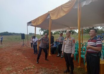 Kapolsek Pagaden Dampingi Wakapolres Subang Hadiri Festival Layang-layang