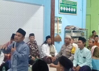 Bhabinkamtibmas Polsek Pamanukan Hadiri Haul KH Alpani Kirom