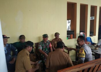 Sinergitas TNI-POLRI Ditunjukan Bhabinkamtibmas dan Babinsa di Pamanukan Cegah Intoleransi pada Pilkades