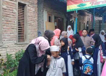 Indahnya Berbagi Kebahagiaan di Hari Minggu Ala Teras Belajar Smart Pamanukan