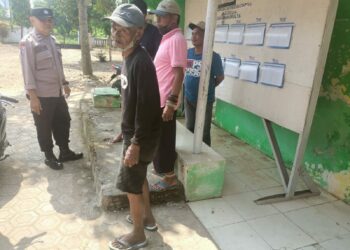 Polisi RW Polsek Pamanukan Polres Subang Silaturahmi Bersama Ketua RW