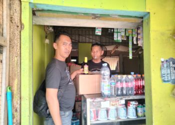 Tebas Habis, Polsek Pamanukan Amankan Puluhan Botol Miras