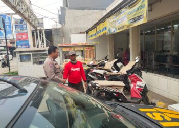 Berikan Rasa Nyaman dan Cegah Tindak Kriminal, Polisi di Pamanukan Patroli Dialogis