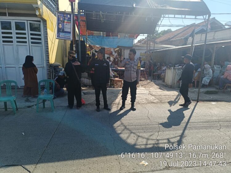 Bhabinkamtibmas Polsek Pamanukan Kawal Acara Tabligh Akbar