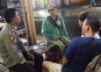 Bhabinkamtibmas Desa Nanggerang Kecamatan Binong Melaksanakan Giat sambang warga
