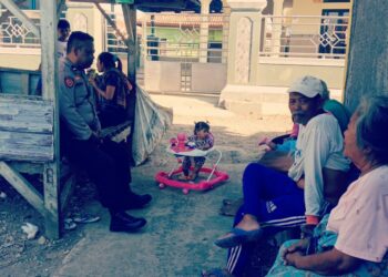 Bhabinkamtibmas Desa Rancaudik Sambang Warga