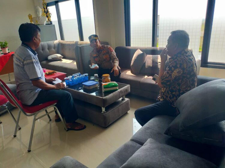 Jaga Kamtibmas, Kapolsek Pamanukan Silaturahmi Ke Kantor Kecamatan