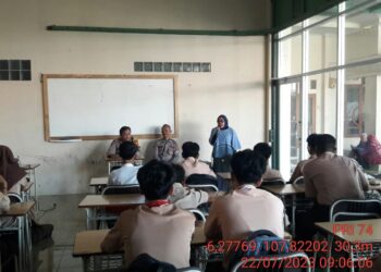 Police Go To School, Panit Binmas Polsek Pamanukan Polres Subang Berikan Binluh