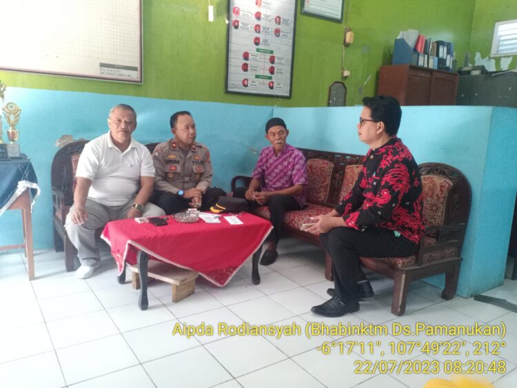 Jaga Kamtibmas di Lingkungan Pendidikan, Kapolsek Pamanukan Korkom bersama Kepala SMPN 1 Pamanukan