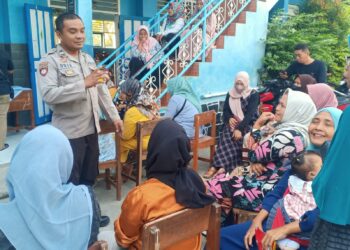 Sambangi Ibu-Ibu PKK, Bhabinkamtibmas Polsek Pamanukan Sosialisasikan Pencegahan TPPO