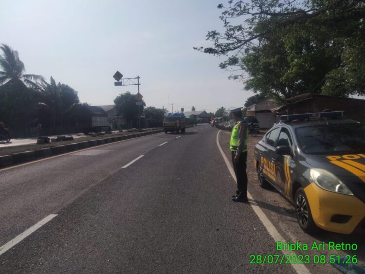 Tingkatkan Keamanan di Jalur Pantura Polisi Lalu Lintas Pamanukan Rutin Lakukan Patroli