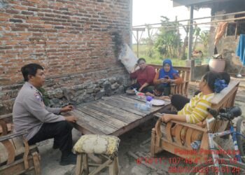Tak Hanya di Masjid, Bhabinkamtibmas Polsek Pamanukan Gelar Jum’at Curhat DDS