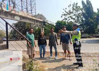 Polisi di Pamanukan Himbau Warga Gunakan JPO ketika Menyebrangi Jalan Pantura