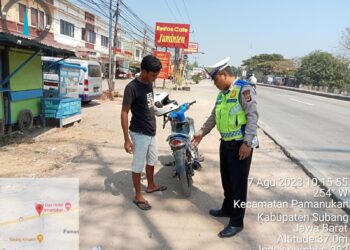 Temui Pengendara Tak Penuhi Kelengkapan, Unit Lantas Polsek Pamanukan Berikan Edukasi