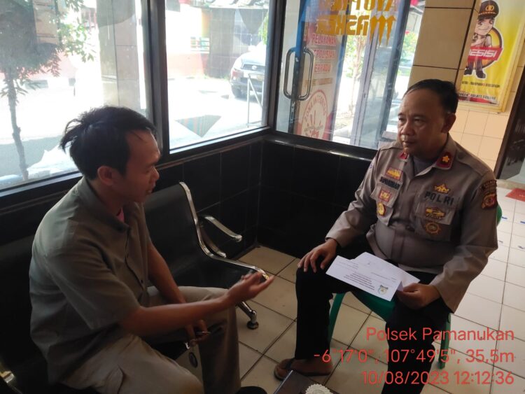 Kapolsek Pamanukan Sampaikan Pesan Kamtibmas Dalam Silaturahmi Bersama Ketua Panitia Pilkades