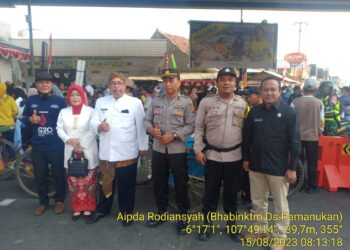 Polsek Pamanukan Kawal Pawai Alegoris Dalam Acara HUT RI di Kecamatan Pamanukan