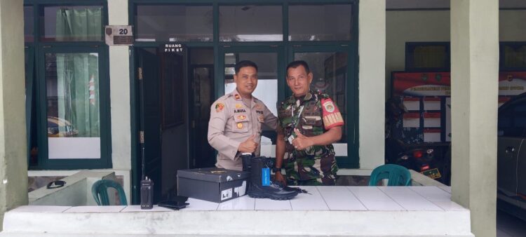Jalin Sinergitas TNI-Polri, Kapolsek Binong Kena Prank Danramil