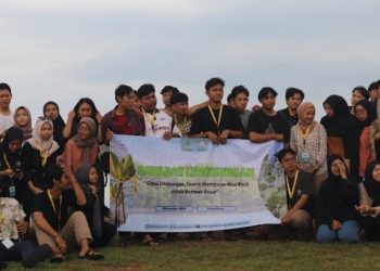 Lestarikan Lingkungan, IPMKS YK Tanam Mangrove di Pantai Baros