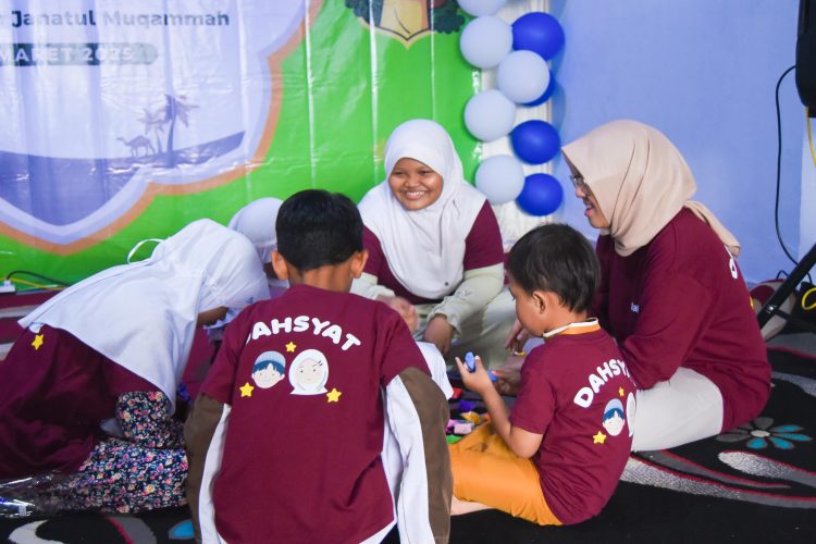 PT DAHANA Gelar Program DAHSYAT, Berbagi Kebahagiaan dengan Anak Yatim di Subang