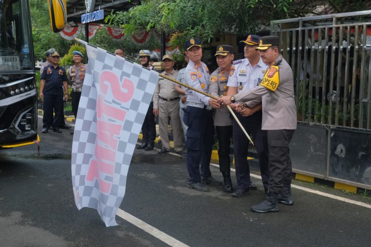 Mudik Aman dan Nyaman, Polres Subang Fasilitasi Warga dengan Program Mudik Gratis!