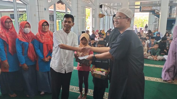 Santunan Penuh Cinta, Ramadhan DP2KBP3A & DWP Disdikbud Subang Berbagi Bahagia