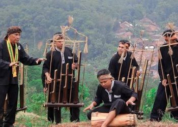 Budaya Sunda : Bertahan, Beradaptasi, atau Terkikis?