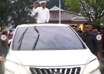 Duh Miris, Warga Disuruh Bayar Pajak, Gubernur Malah Nunggak