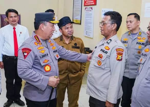 Pendidikan Adalah Jalan Mulia: Aiptu Jimmi, Polisi Panutan Masa Kini