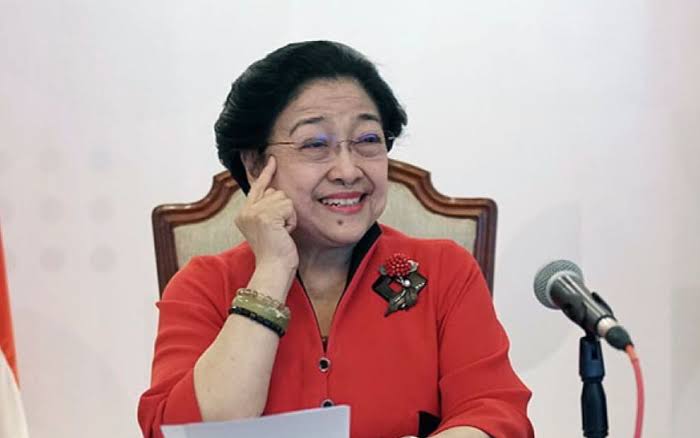 Megawati Sindir Polemik Ijazah Jokowi: “Kalau Ada, Ya Tunjukkan Saja”