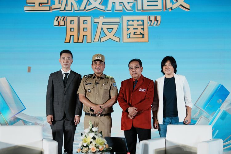 LAK Galuh Pakuan, UPI, dan Shenzhen Media Group Gelar Talkshow “Telling China’s Story” di Bandung