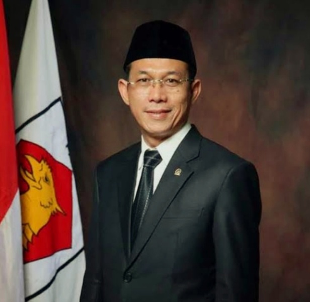 Bupati Tapsel Bongkar Daftar Pengusaha Diduga Terlibat Penebangan Kayu