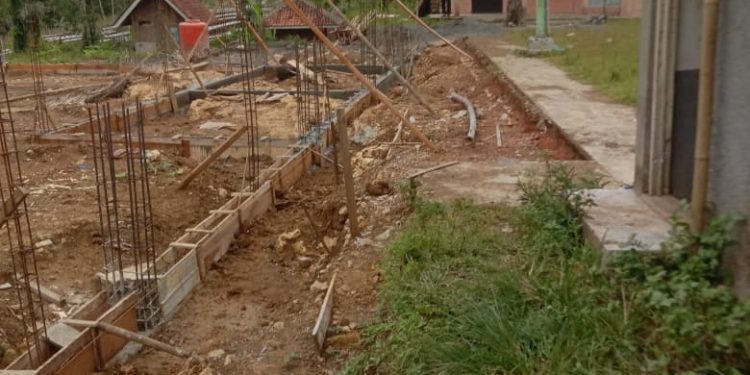 Dana Desa Mandalamekar Disorot: Dugaan Pemusatan Pembangunan dan Minim Transparansi