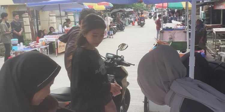 Pasar Takjil Pamanukan Dongkrak Ekonomi Warga