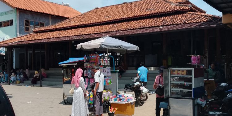 Lebaran Ketupat di Buntet Pesantren