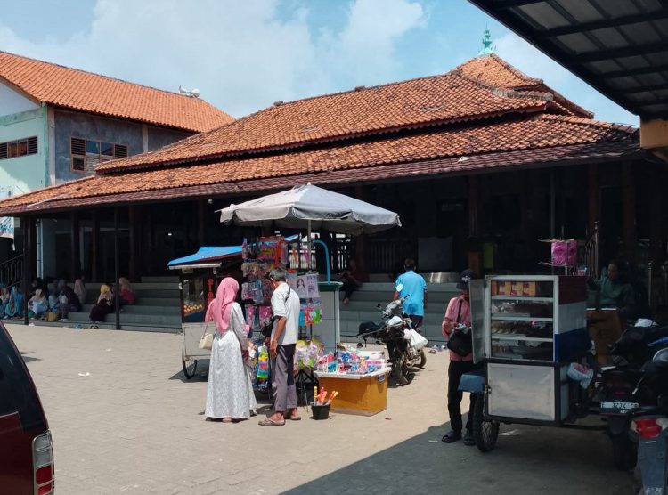 Lebaran Ketupat di Buntet Pesantren