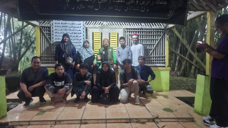 Garda Walisongo, KAHMI, dan Mahameru Subang Gelar Ziarah ke Keramat dan Makam Ulama