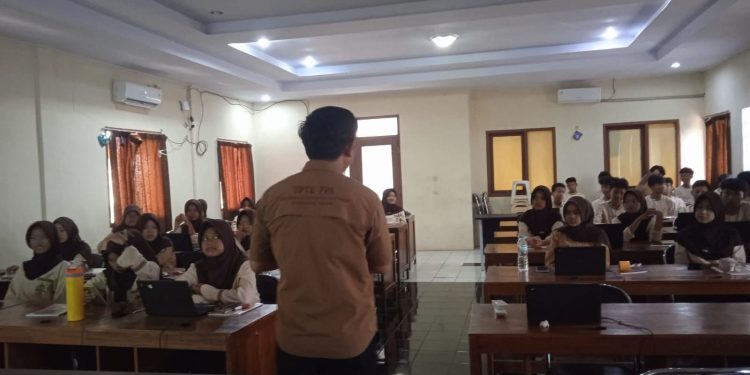 Penyuluh PPA Pamanukan dan Sukasari Edukasi Siswa SMAN Pamanukan tentang Perundungan Kekerasan Seksual