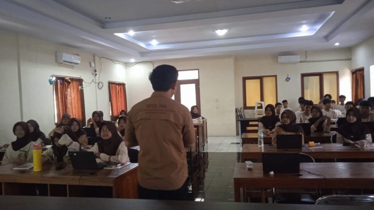 Penyuluh PPA Pamanukan dan Sukasari Edukasi Siswa SMAN Pamanukan tentang Perundungan Kekerasan Seksual
